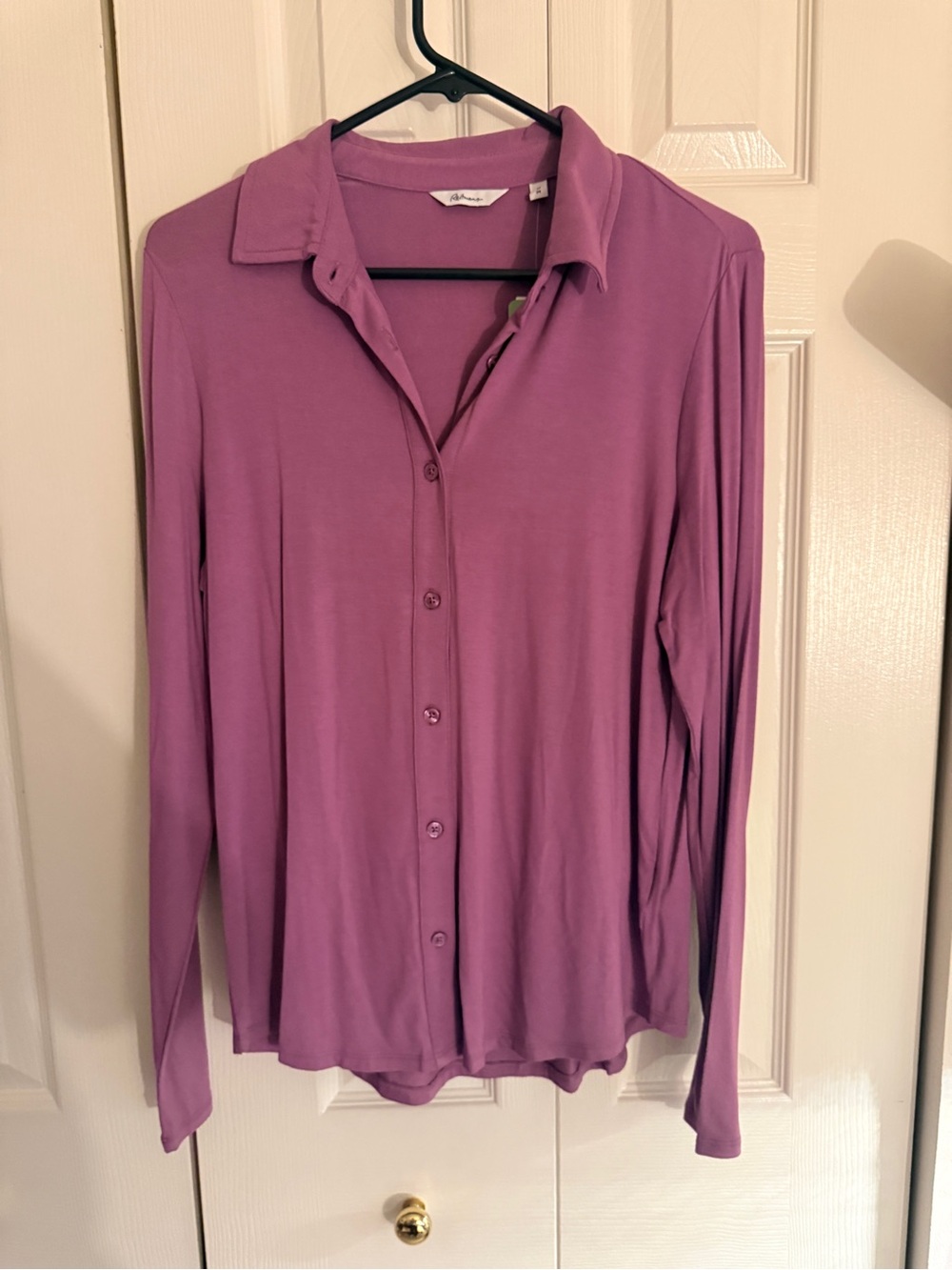 NEW Reitmans long sleeve button up top